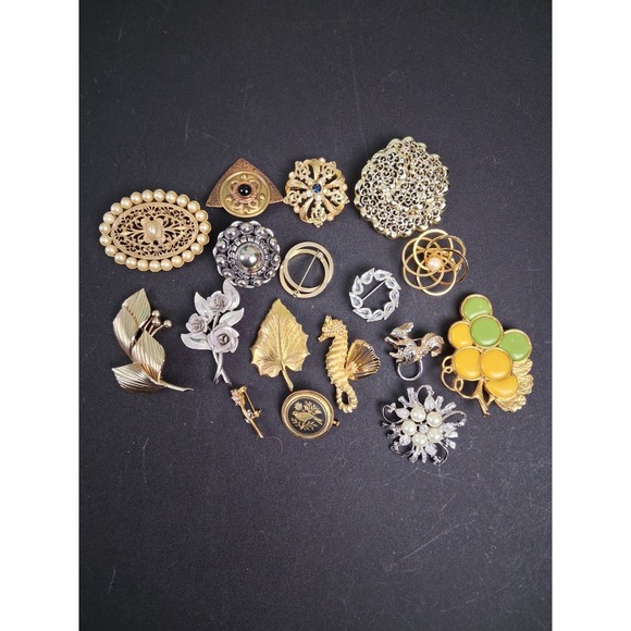 Jewelry - Lot Of 17 Vintage & Modern Brooches Filigree Enamel Bird Silver Gold Tone Floral